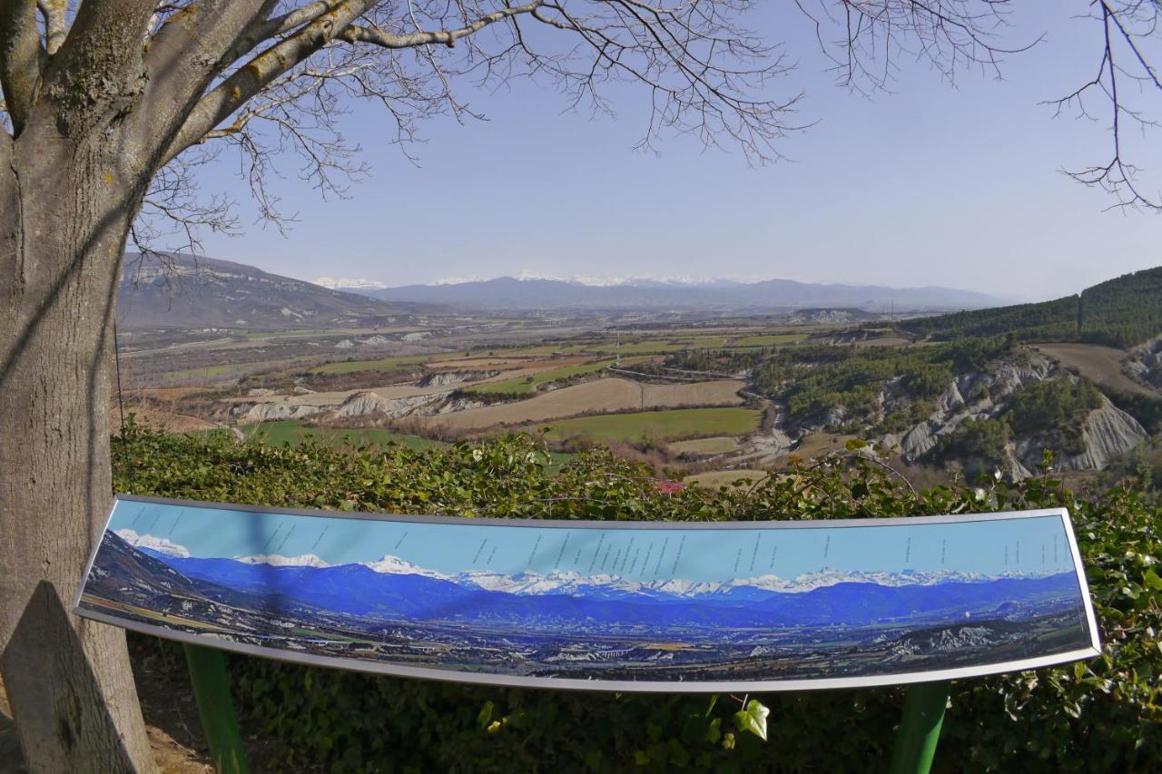 Albergue Restaurante De Artieda Εξωτερικό φωτογραφία