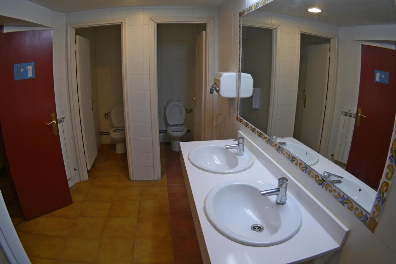 Albergue Restaurante De Artieda Εξωτερικό φωτογραφία