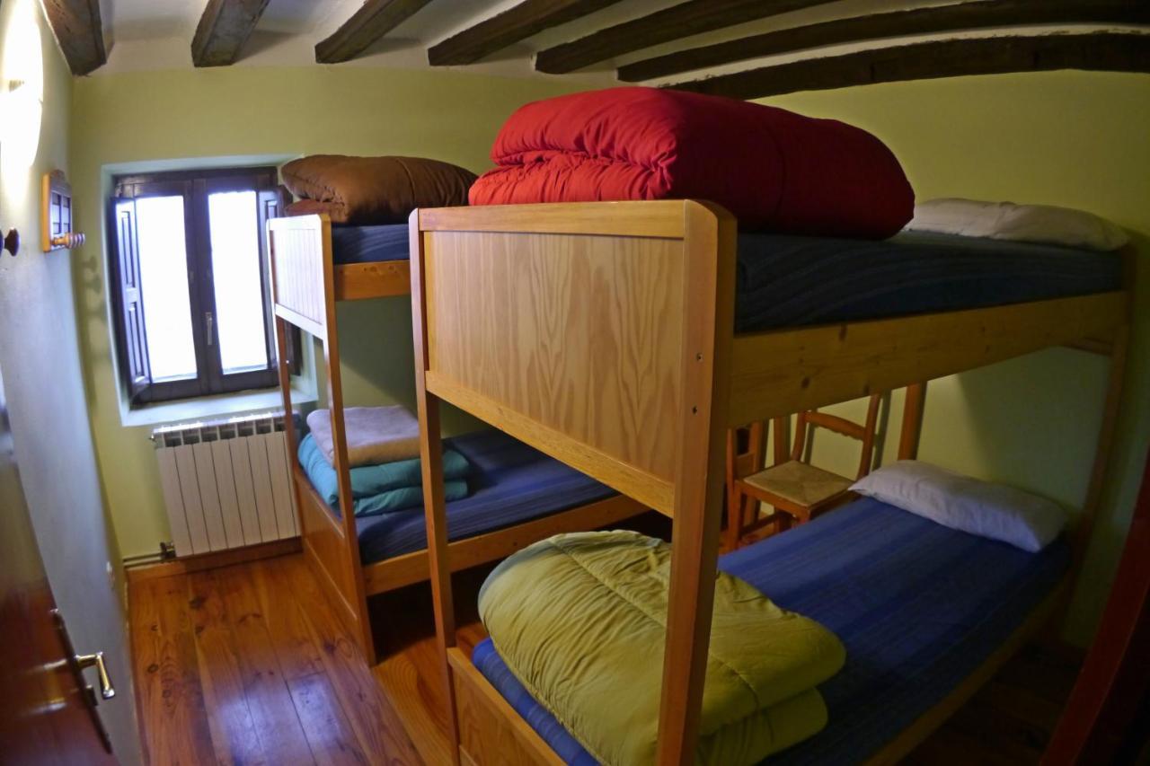 Albergue Restaurante De Artieda Εξωτερικό φωτογραφία