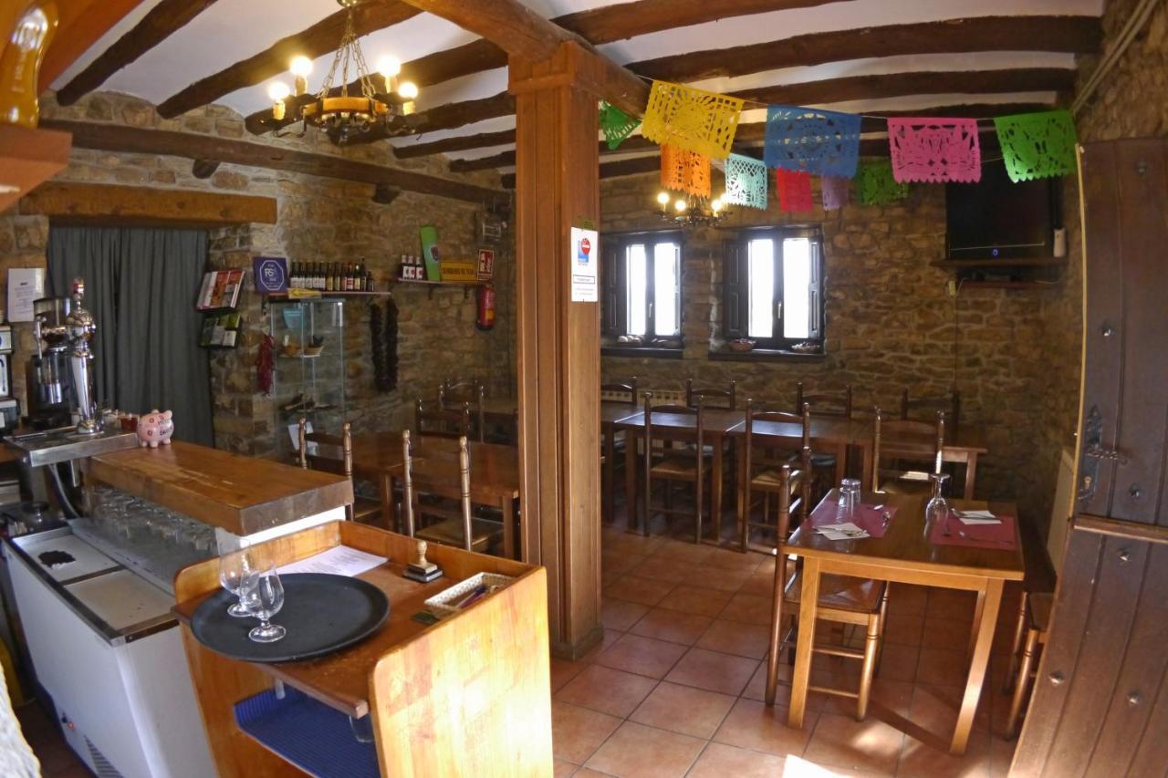 Albergue Restaurante De Artieda Εξωτερικό φωτογραφία
