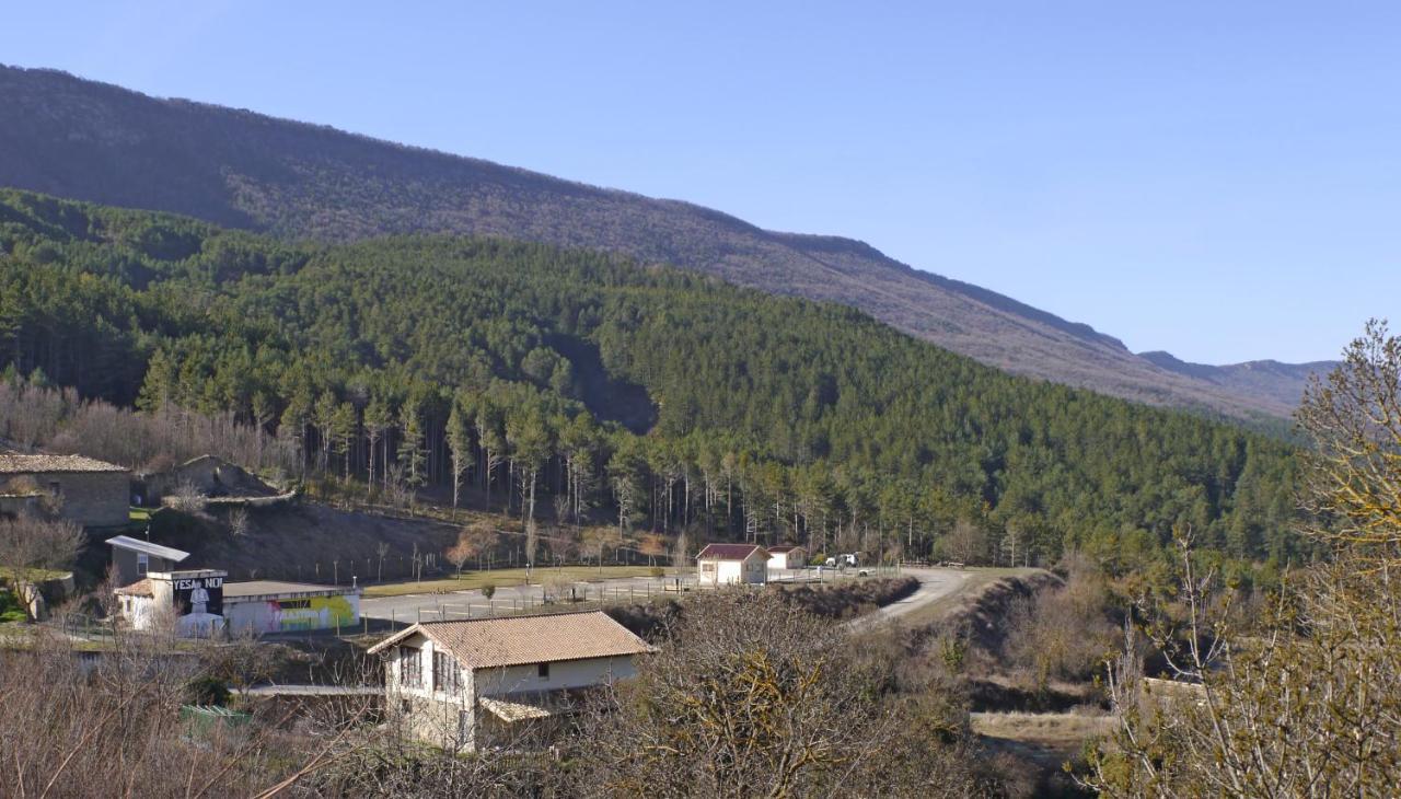 Albergue Restaurante De Artieda Εξωτερικό φωτογραφία